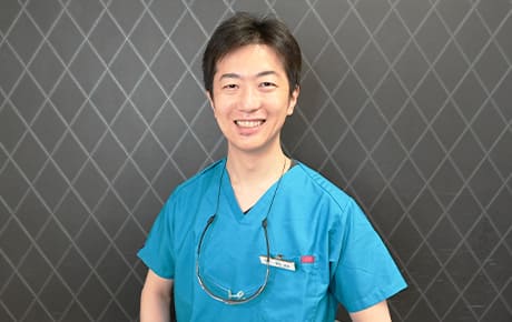 小児歯科専門医　根本 研吾の画像