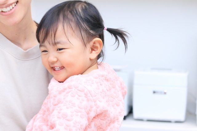 フッ素塗布は安全？子供の最適なタイミングと効果を解説！