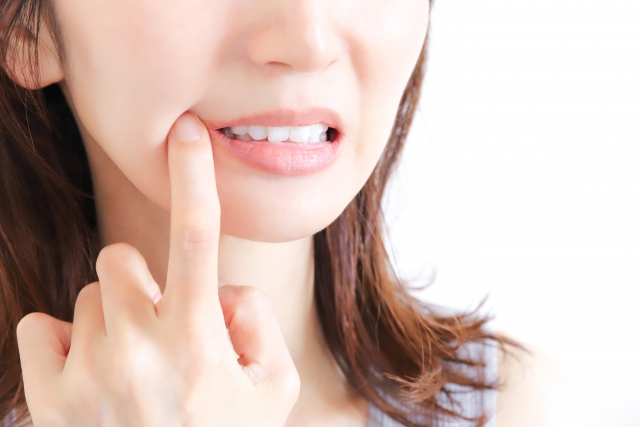 抜歯が必要な親知らずとは？痛みを最小限に抑えるための最適な抜歯タイミング