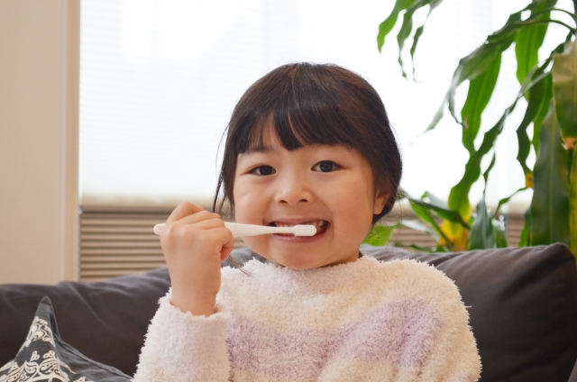 成長過程で起こる自然な歯ぎしりとは？